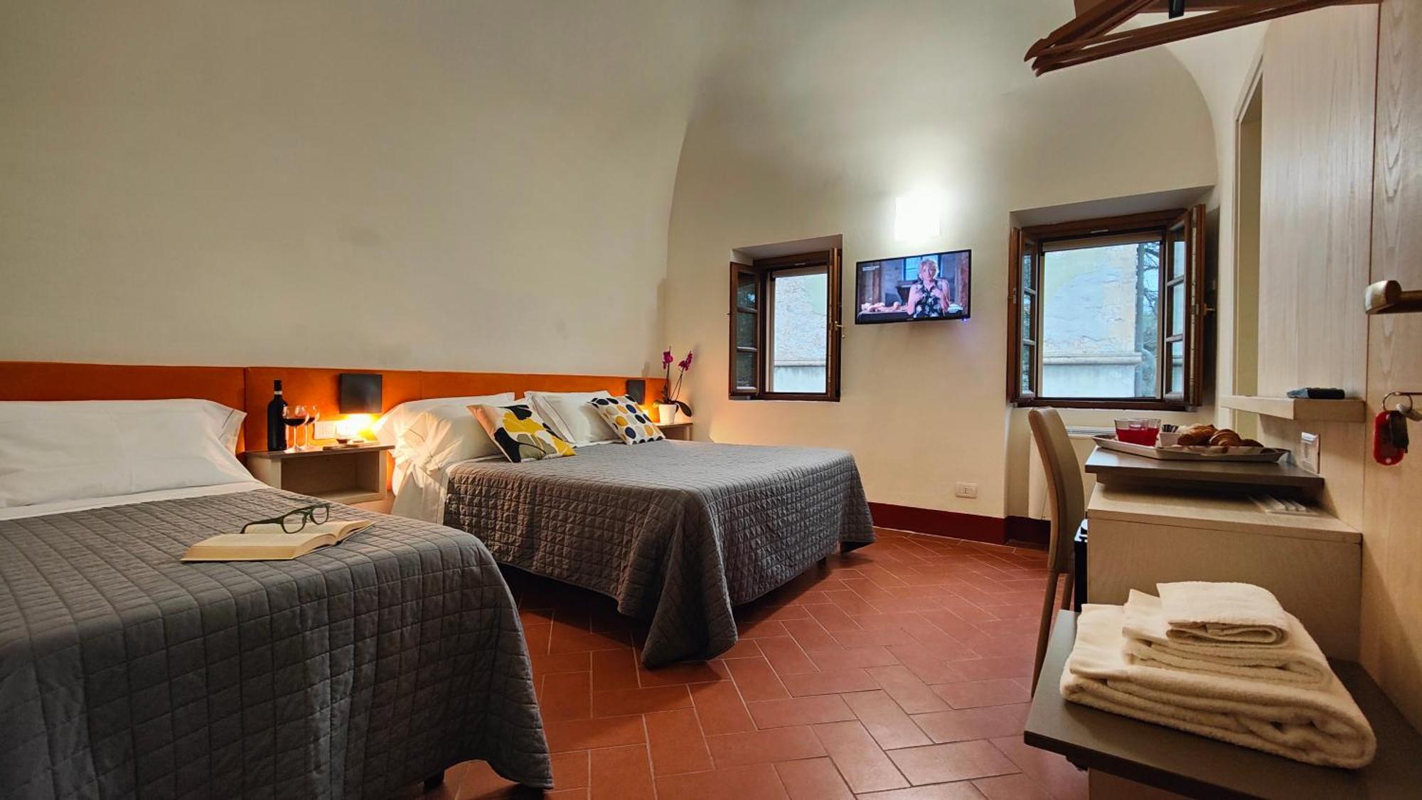 Chiostro Delle Monache Hostel Volterra Exterior photo