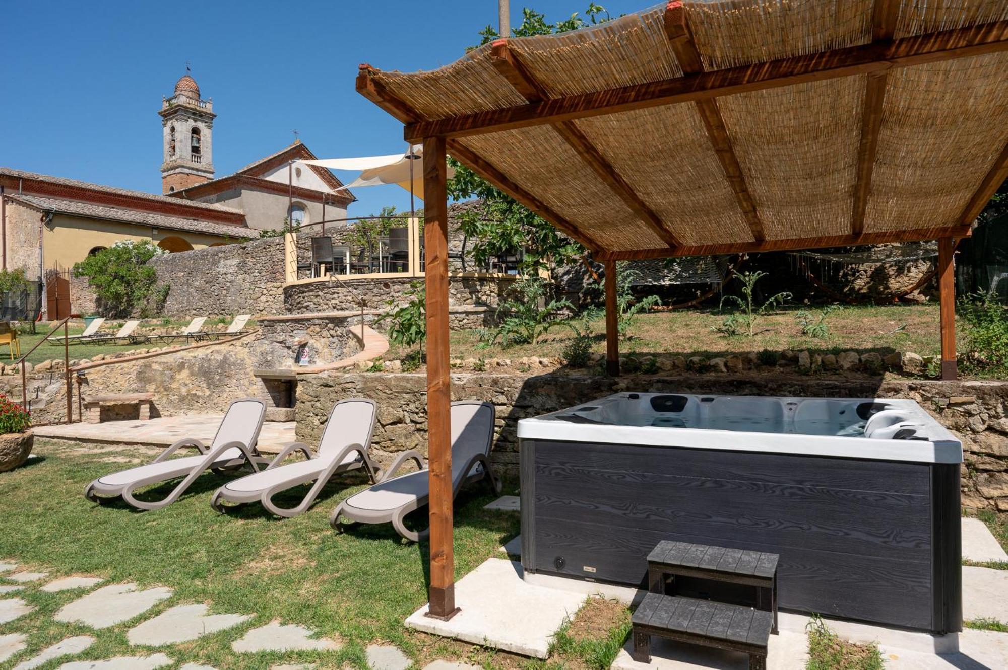 Chiostro Delle Monache Hostel Volterra Exterior photo